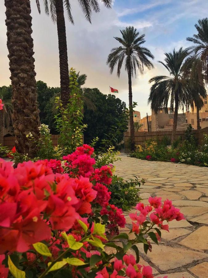 Antique Inn Nizwa Exteriör bild