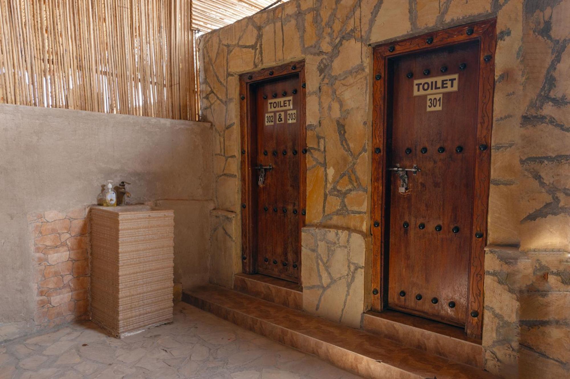 Antique Inn Nizwa Exteriör bild
